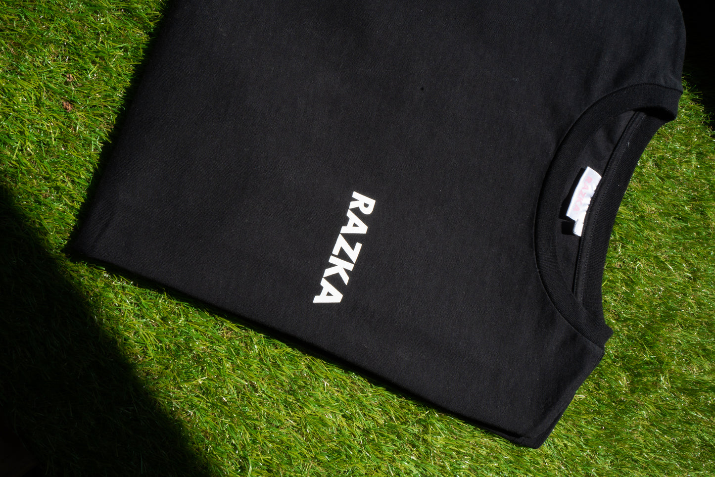 T-shirt RAZKA LOVE NOIR – Édition Été 2025